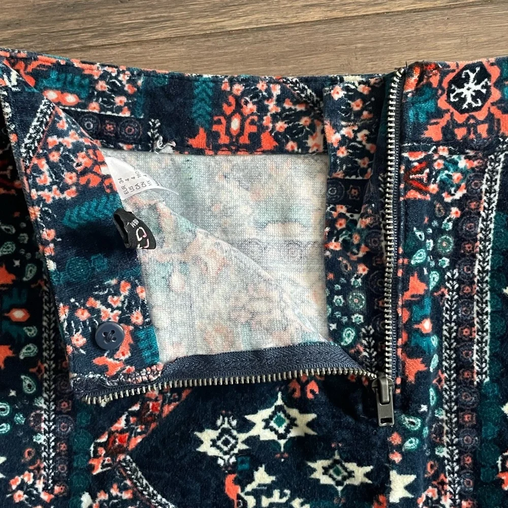 Divided Skirt Velvet/Suede Feel Size 4 Short Skirt - Picture 7 of 8